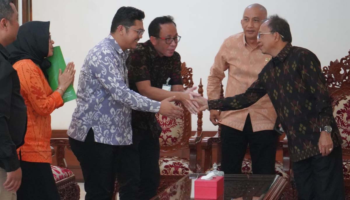 Gubernur Koster Perkuat Perlindungan Sosial bagi Rohaniawan, BPJS Ketenagakerjaan Siapkan Pengembangan Program