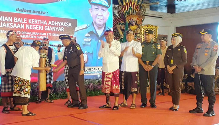 ‘Restorative Justice’ Berbasis Adat: Gianyar Resmikan Bale Kertha Adhyaksa, Tangani Sengketa di Tingkat Desa