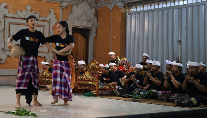 Sekaa Joged Bumbung Sekar Sari Pedungan Dapat Pembinaan Jelang Tampil di PKB 2025