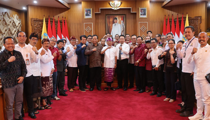Gubernur Bali Luncurkan Program Kuliah Gratis untuk Keluarga Tak Mampu