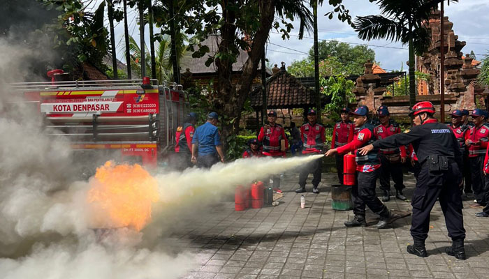 Denpasar Bentuk Relawan Pemadam Kebakaran, Siap Jadi ‘Pilot Project’ Nasional