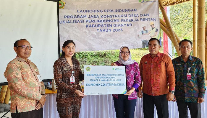 Gianyar Anggarkan Rp1 Miliar untuk Lindungi Pekerja Rentan, Target 13.200 Orang Tercover Tahun Ini